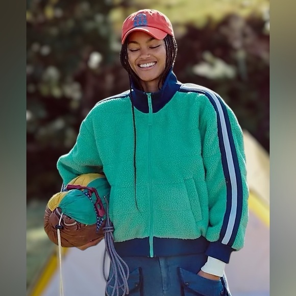 NWT Free People x FP Movement Fleecy Sherpa Scrunchy Pippa Bomber Jacket $228 - Picture 4 of 15